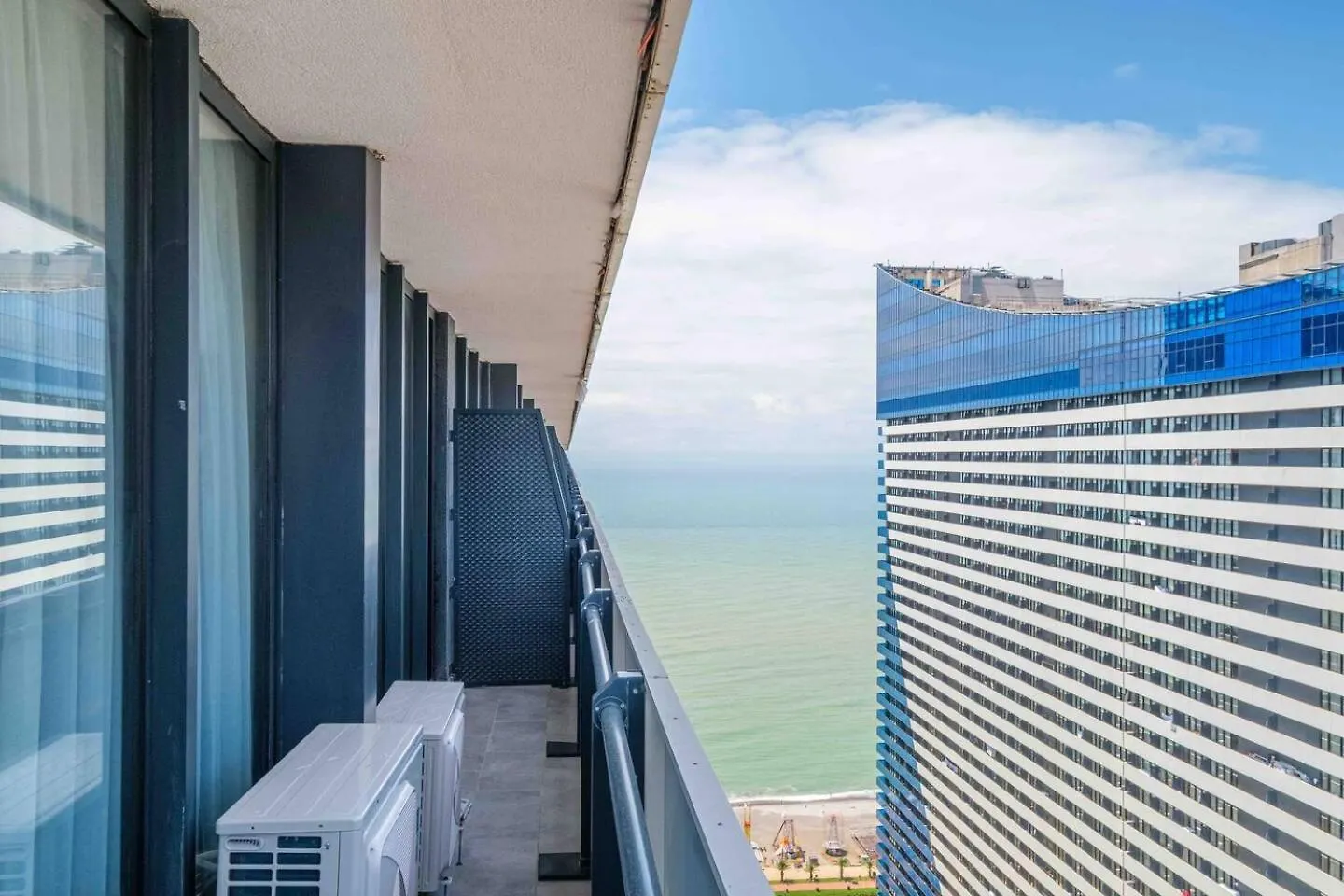 Luxury Orbi City Sea View Aparthotel Batumi